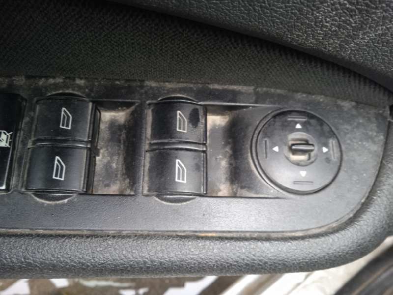 ford focus berlina (cap) del año 2006