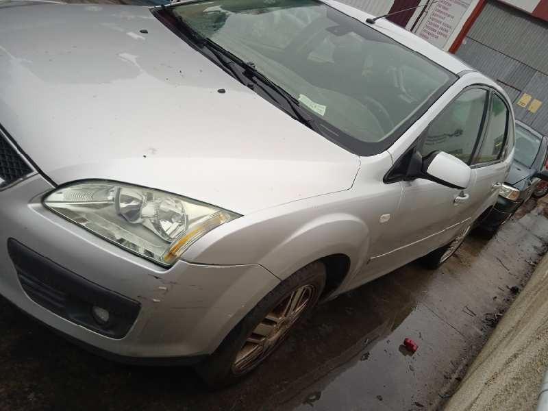 ford focus berlina (cap) del año 2006