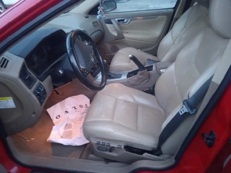 volvo s60 berlina del año 2005