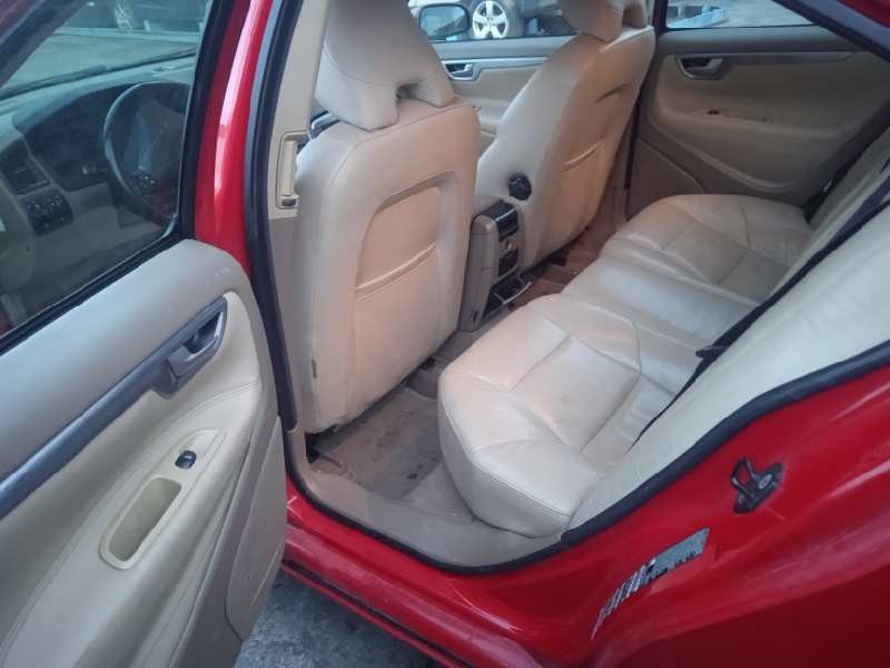 volvo s60 berlina del año 2005