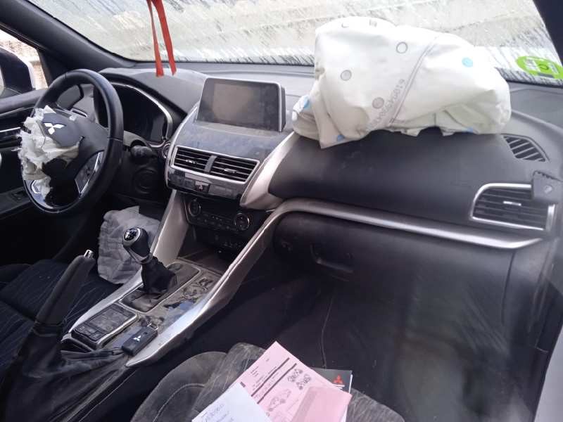 mitsubishi eclipse cross del año 2020