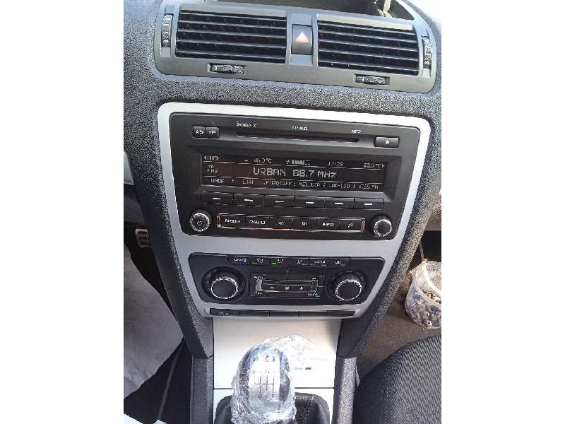 skoda octavia berlina (1z3) del año 2010