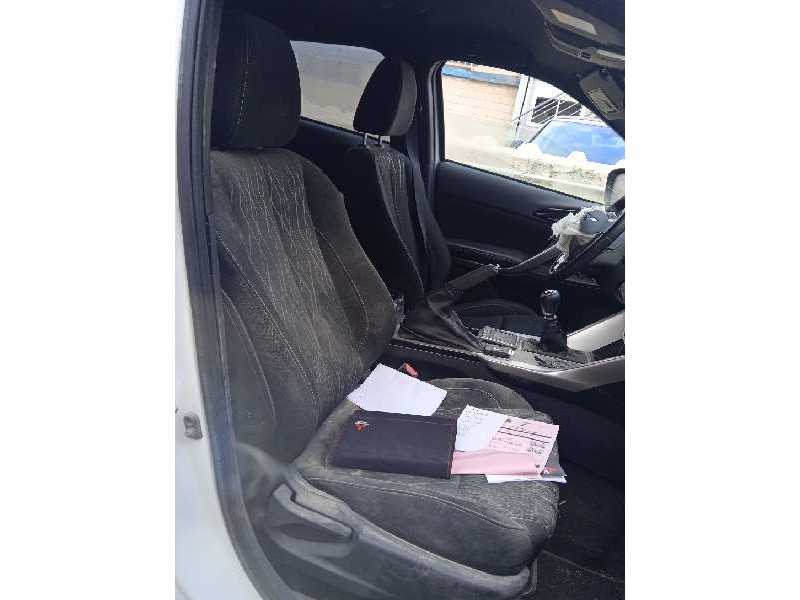 mitsubishi eclipse cross del año 2020