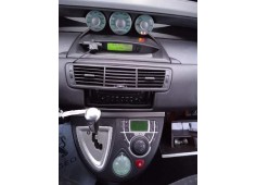 peugeot 807 del año 2002 2