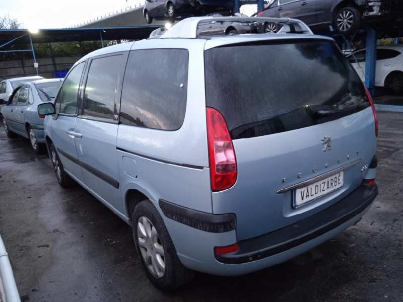 peugeot 807 del año 2002