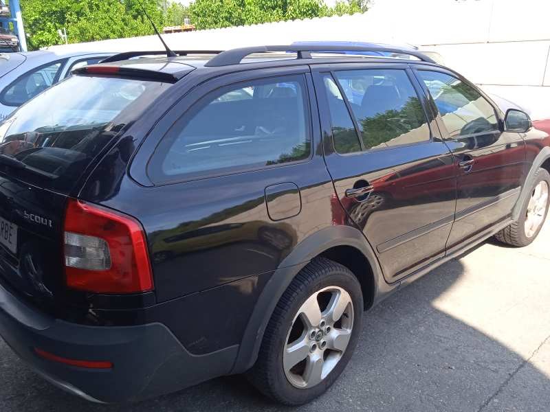 skoda octavia berlina (1z3) del año 2010