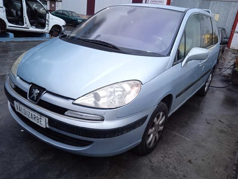 peugeot 807 del año 2002