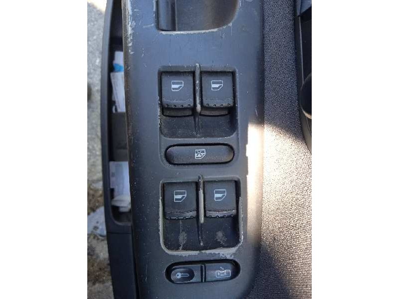 seat alhambra (7v9) del año 2005