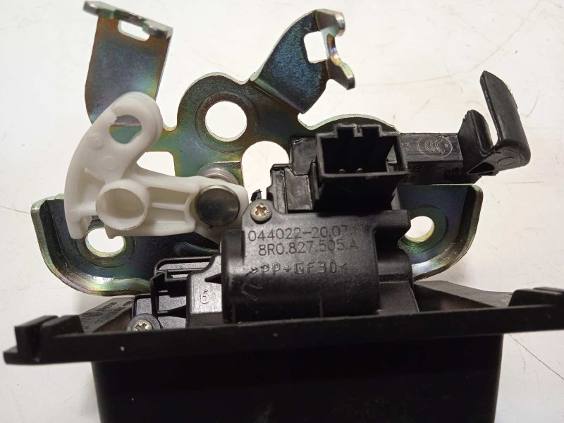 Recambio de cerradura maletero / porton para skoda octavia combi (5e5) rs referencia OEM IAM 8R0827505A  