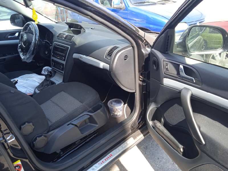 skoda octavia berlina (1z3) del año 2010