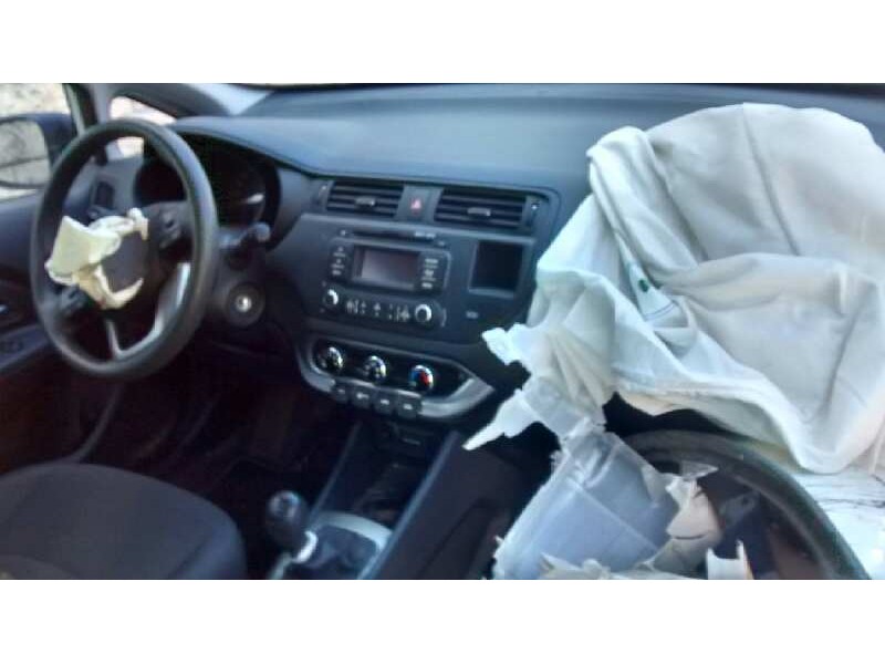 kia rio del año 2012