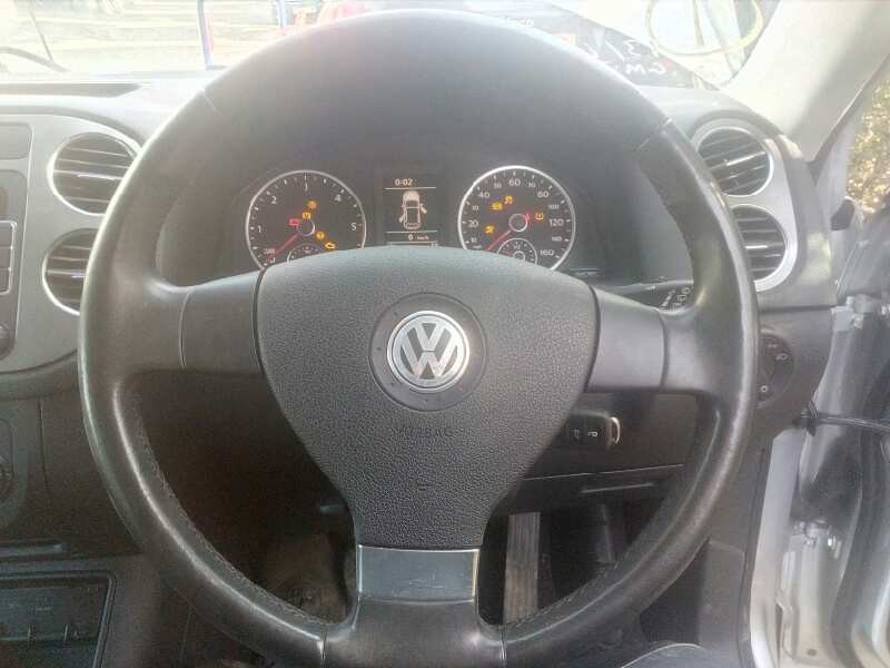 volkswagen tiguan (5n1) del año 2010