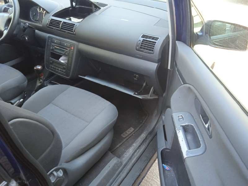 seat alhambra (7v9) del año 2005