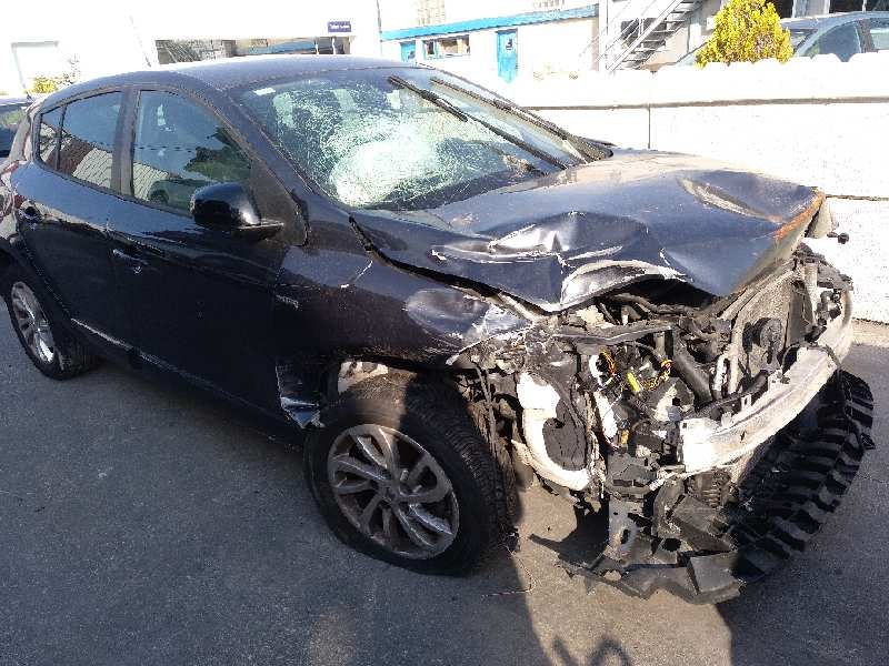 renault megane iii berlina 5 p del año 2014