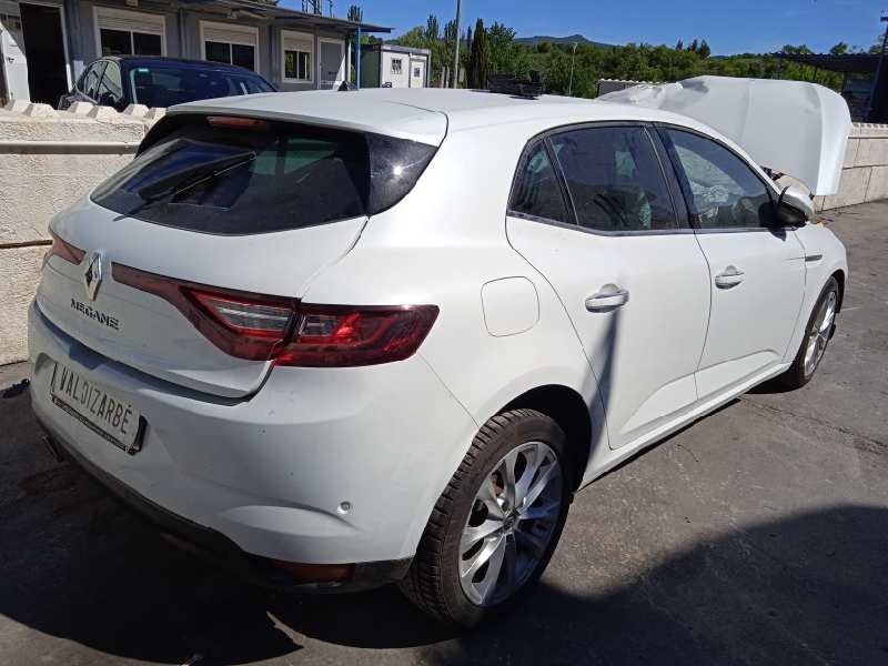 renault megane iv berlina 5p del año 2018