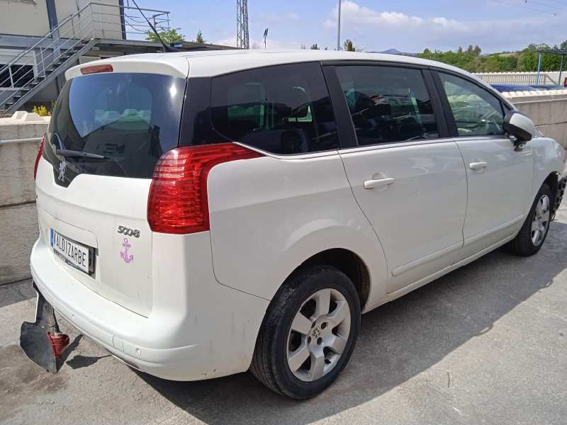 peugeot 5008 del año 2013