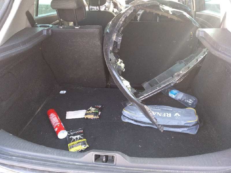 renault megane iii berlina 5 p del año 2014