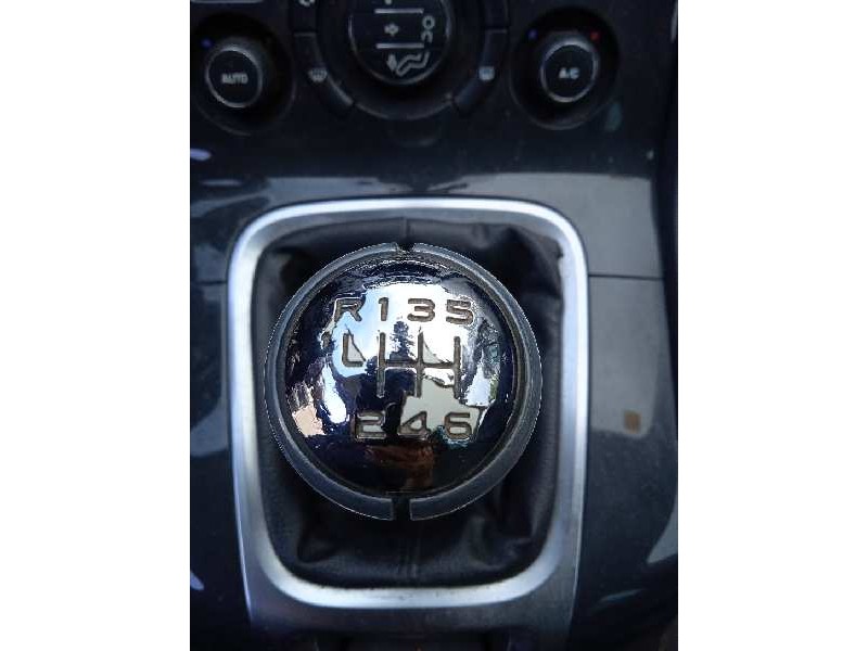 peugeot 5008 del año 2013