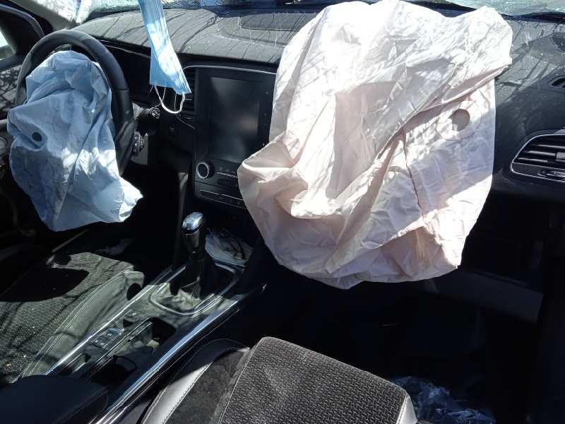 renault megane iv berlina 5p del año 2018