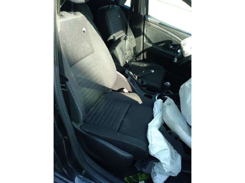 renault megane iii berlina 5 p del año 2014