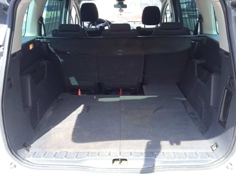 peugeot 5008 del año 2013