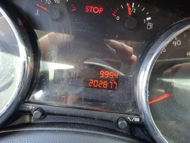 peugeot 5008 del año 2013