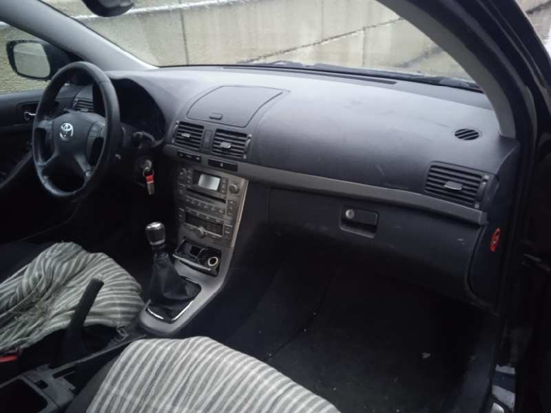 toyota avensis wagon (t25) del año 2007