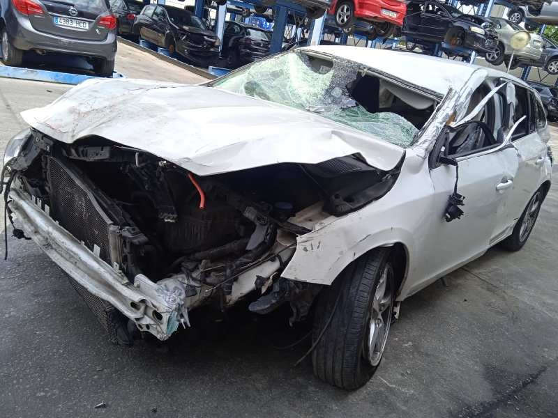 volvo v60 kombi del año 2016