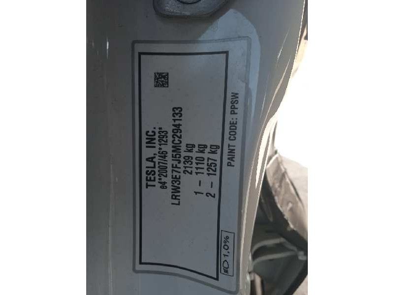 tesla model 3 del año 2021