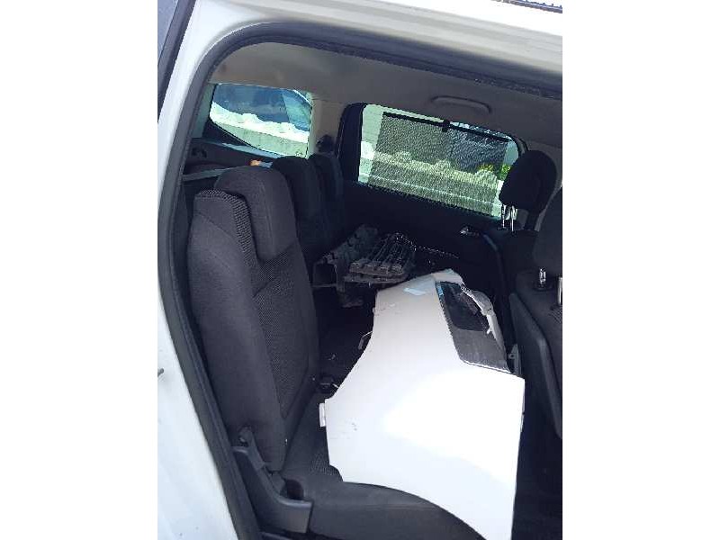 peugeot 5008 del año 2013