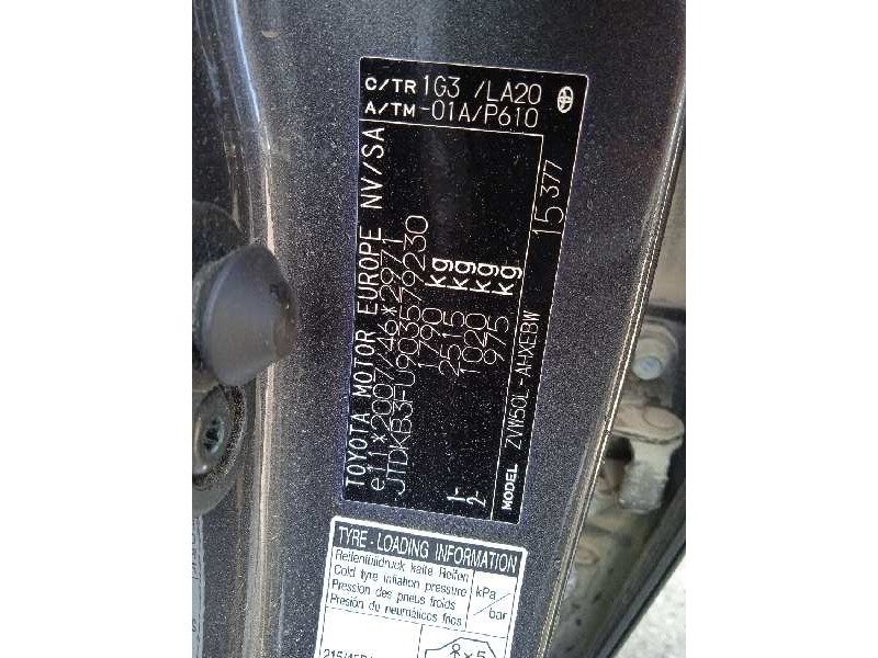 toyota prius (zvw50) del año 2017