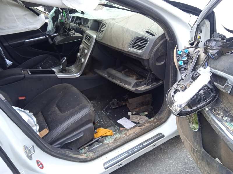 volvo v60 kombi del año 2016