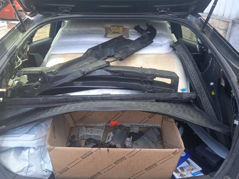 toyota prius (zvw50) del año 2017