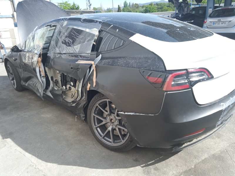 tesla model 3 del año 2021