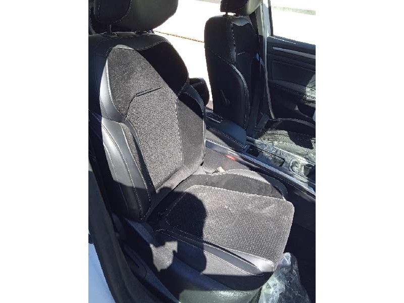 renault megane iv berlina 5p del año 2018