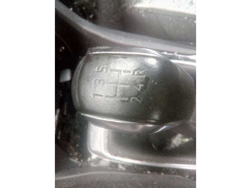 peugeot 308 sw del año 2015