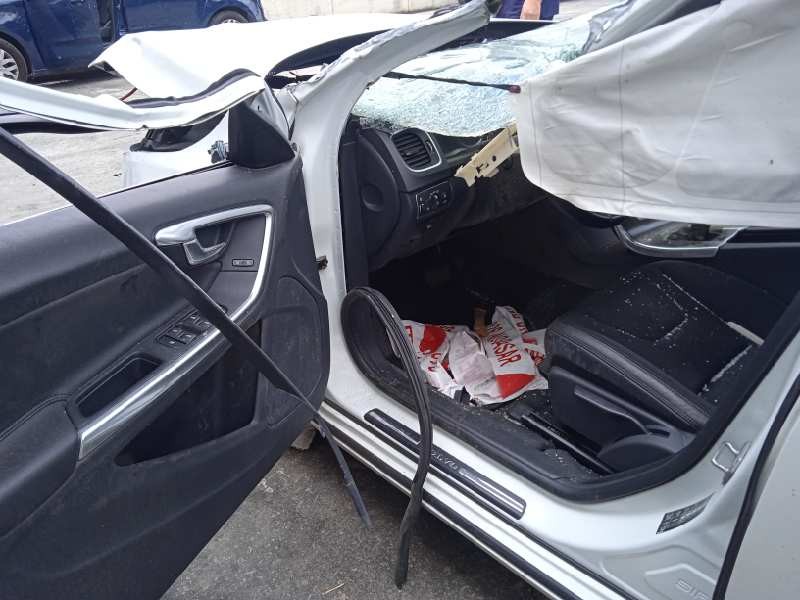 volvo v60 kombi del año 2016