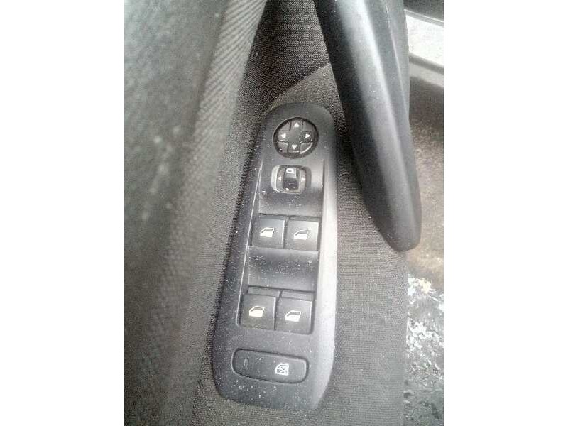 peugeot 308 sw del año 2015