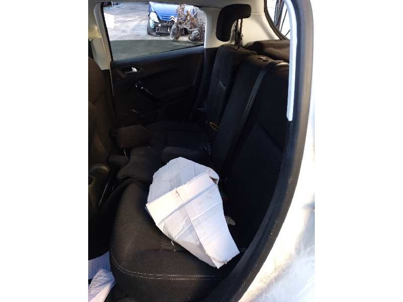 peugeot 208 del año 2016