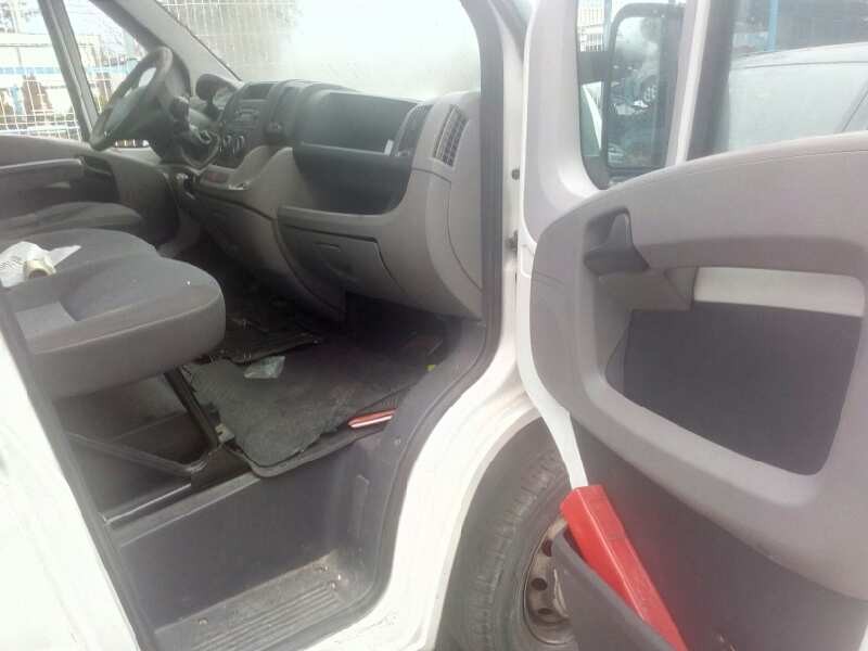 peugeot boxer caja cerr.techo elev.acristal.(bat.4035)(335)(2007  del año 2007