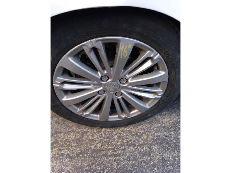 peugeot 208 del año 2016