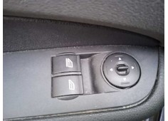 ford focus berlina (cap) del año 2006 2