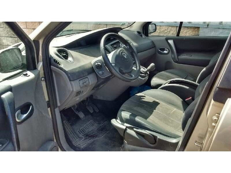 renault scenic ii del año 2006