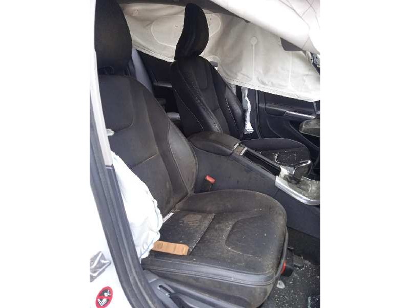 volvo v60 kombi del año 2016