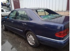 mercedes-benz clase e (w210) berlina diesel del año 1997 2