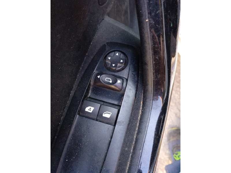 peugeot 208 del año 2016