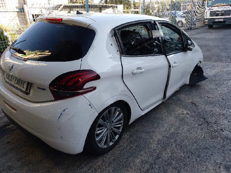 peugeot 208 del año 2016