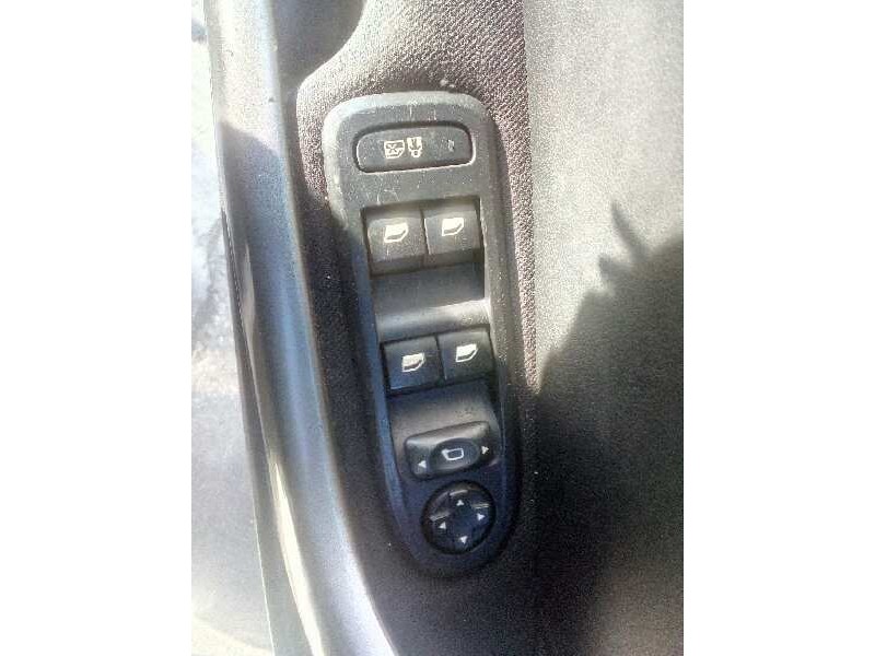 peugeot 308 del año 2008