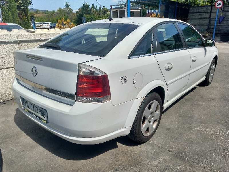 opel vectra c berlina del año 2005
