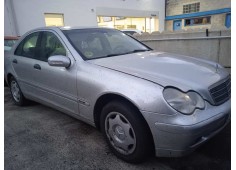 mercedes-benz clase c (w203) berlina del año 2003